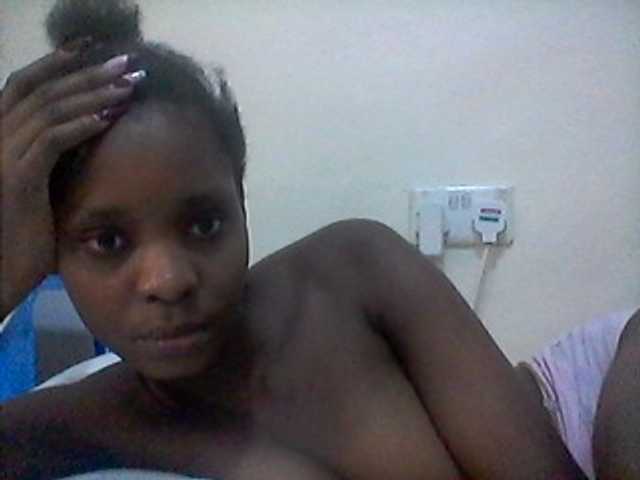 Ebonysly live cam on BongaCams