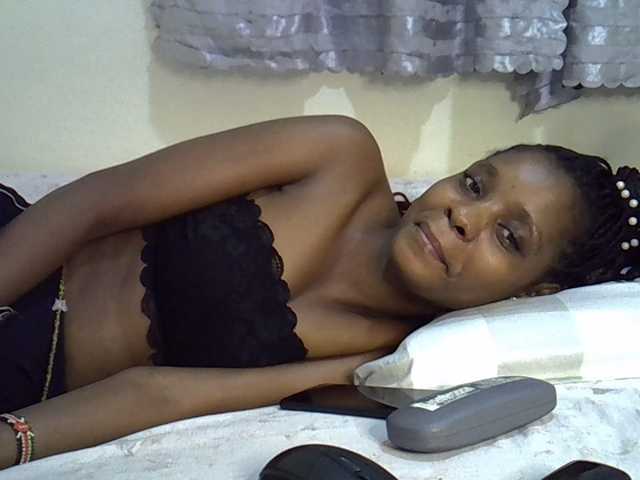 Ebonysly live cam on BongaCams
