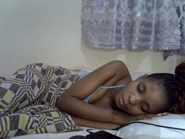 Ebonysly live cam on BongaCams