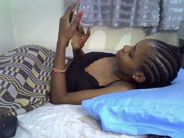Ebonysly live cam on BongaCams