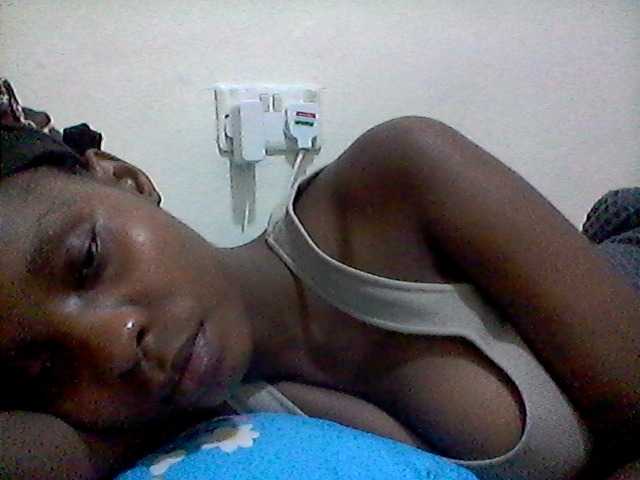 Ebonysly Live Cam on BongaCams