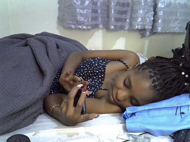 Ebonysly live cam on BongaCams