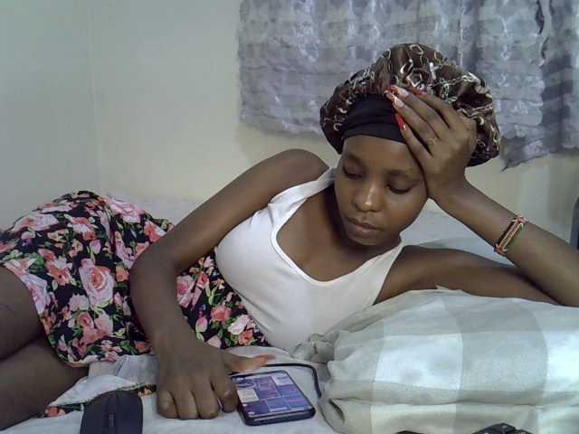 Ebonysly live cam on BongaCams