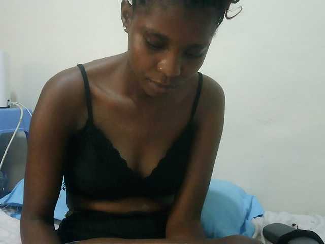 Ebonysly live cam on BongaCams