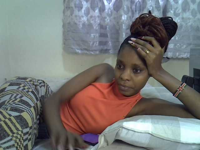 Ebonysly live cam on BongaCams