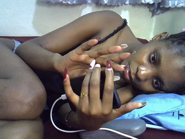 Ebonysly live cam on BongaCams