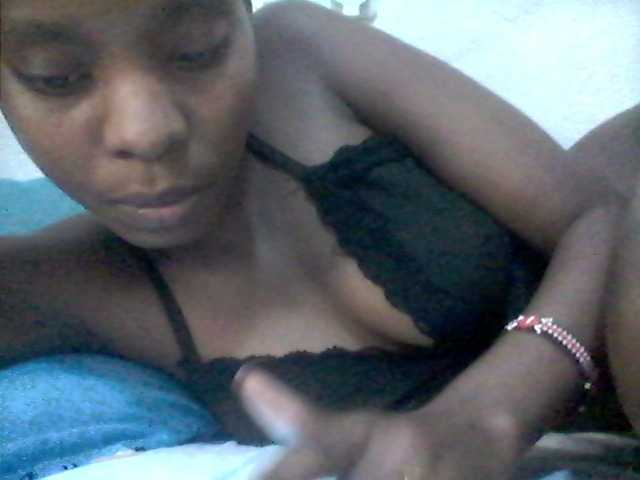 Ebonysly live cam on BongaCams