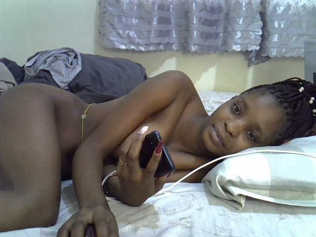 Ebonysly live cam on BongaCams