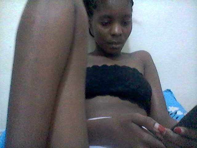 Ebonysly live cam on BongaCams