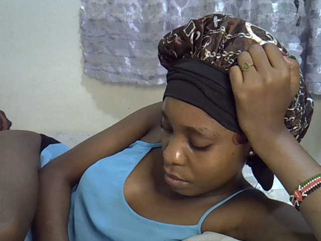Ebonysly live cam on BongaCams