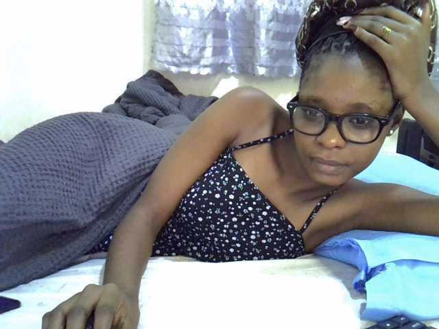 Ebonysly live cam on BongaCams