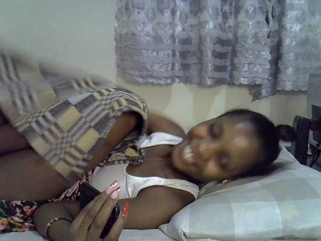 Ebonysly live cam on BongaCams