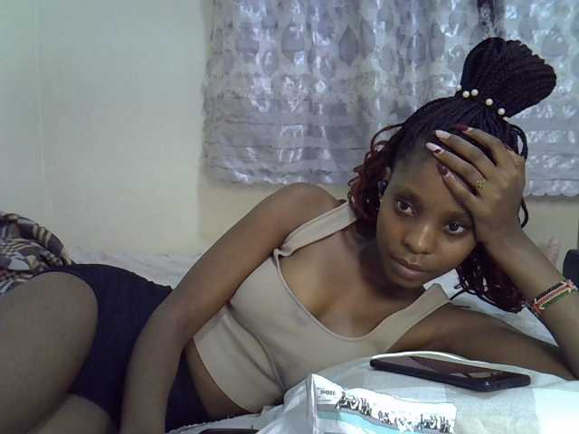 Ebonysly live cam on BongaCams