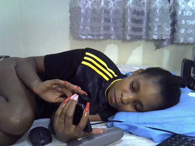 Ebonysly live cam on BongaCams