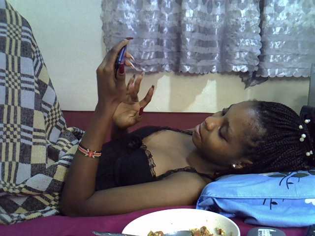 Ebonysly live cam on BongaCams