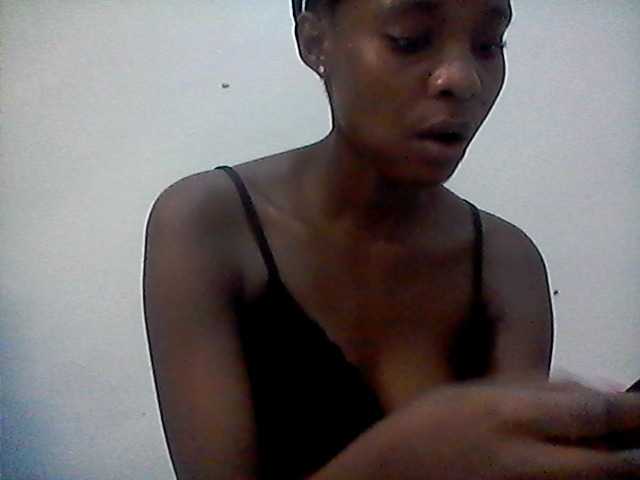 Ebonysly live cam on BongaCams