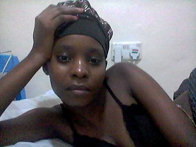 Ebonysly live cam on BongaCams
