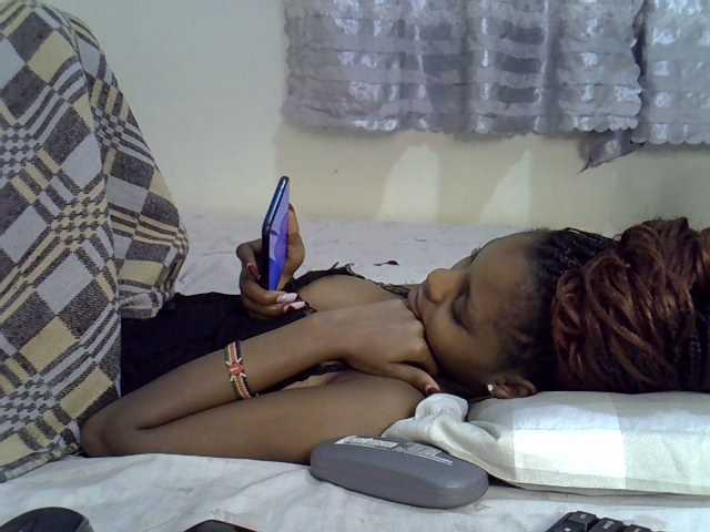 Ebonysly live cam on BongaCams