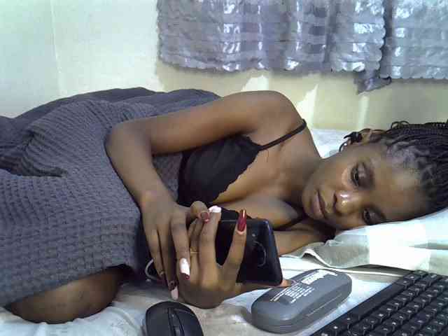 Ebonysly webcam