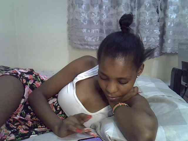 Ebonysly webcam