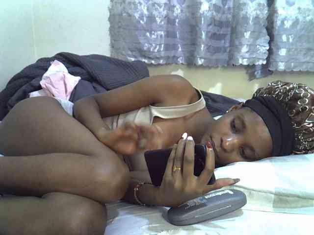 Ebonysly webcam