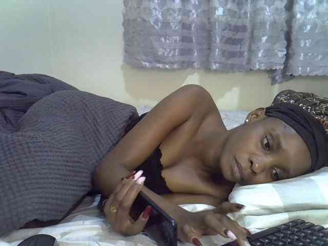 Ebonysly webcam