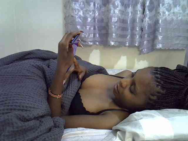 Ebonysly webcam