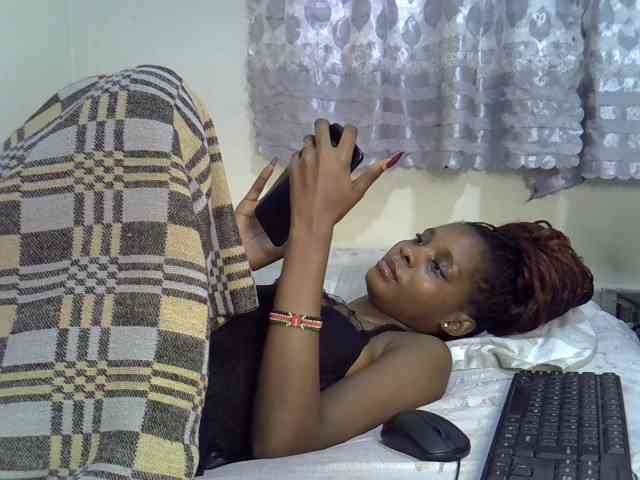 Ebonysly webcam
