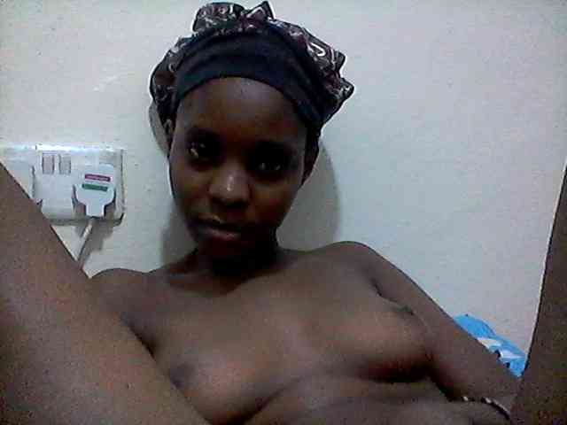 Ebonysly's cam show statistics and live stream
