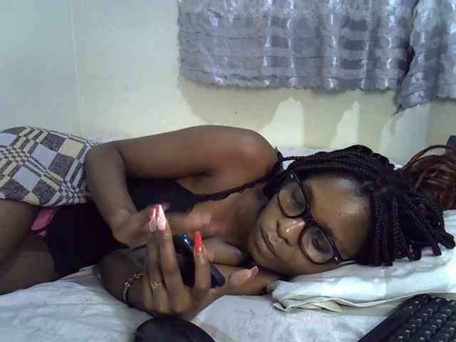 Ebonysly webcam