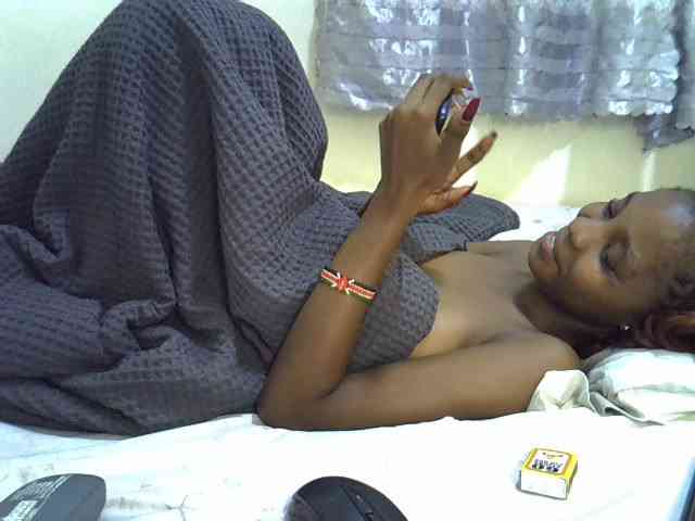Ebonysly webcam