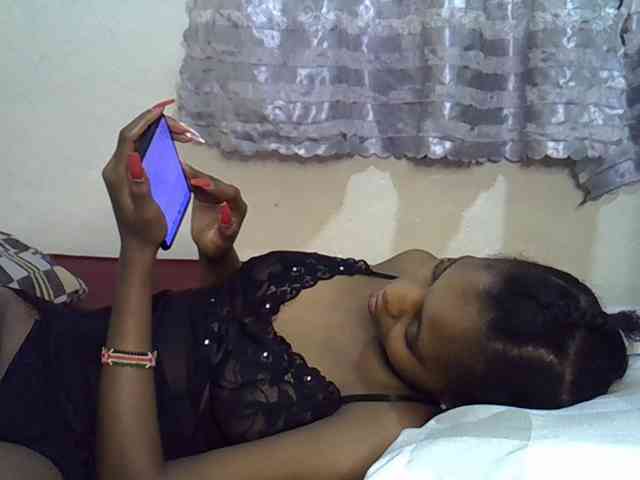 Ebonysly webcam