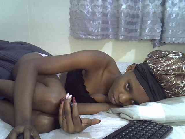 Ebonysly webcam