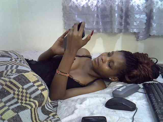 Ebonysly webcam