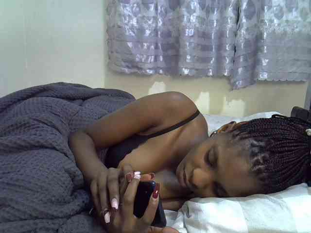 Ebonysly webcam