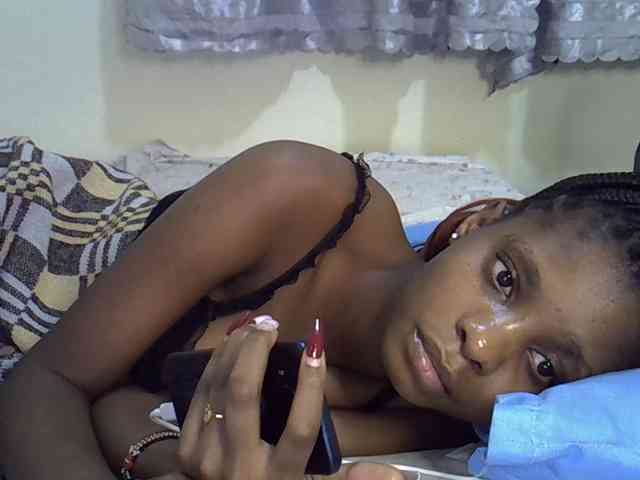 Ebonysly webcam