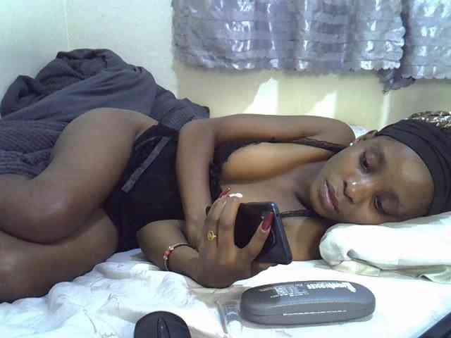 ebonysly's live room
