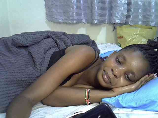 Model: Ebonysly