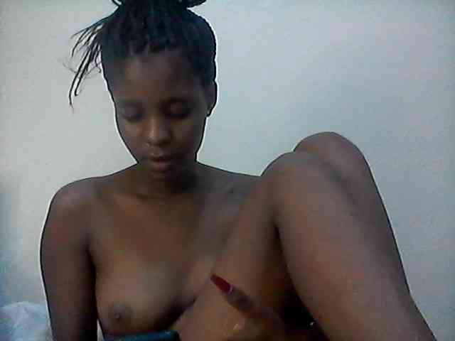 Model: Ebonysly