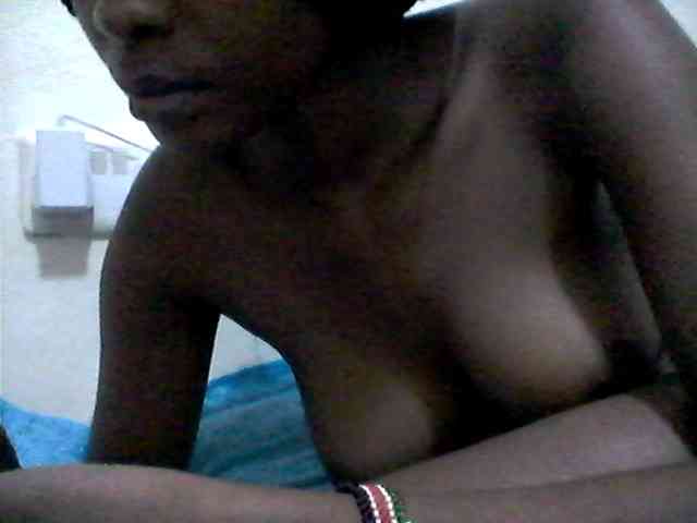 Model: Ebonysly