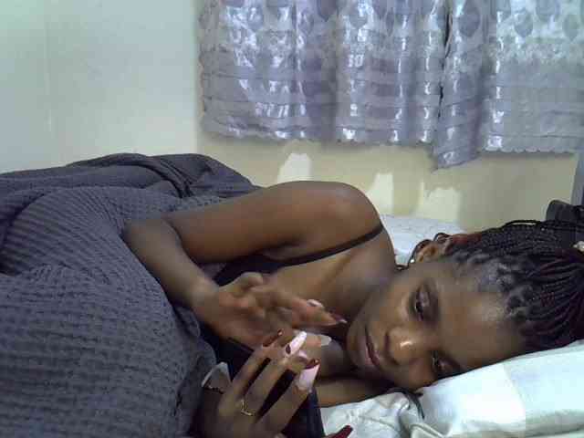 Ebonysly webcam