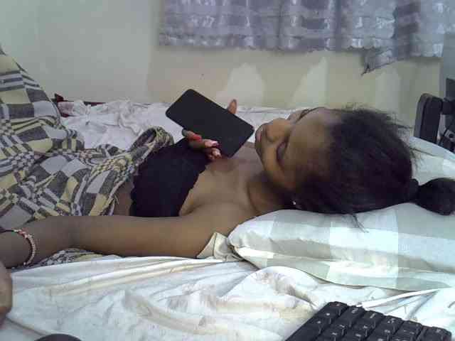 Ebonysly webcam