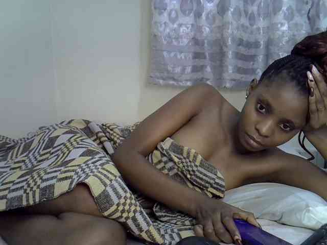 Ebonysly webcam