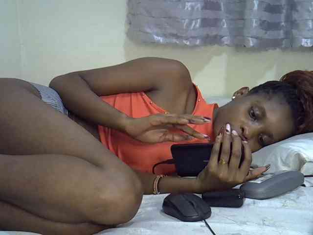 Ebonysly webcam