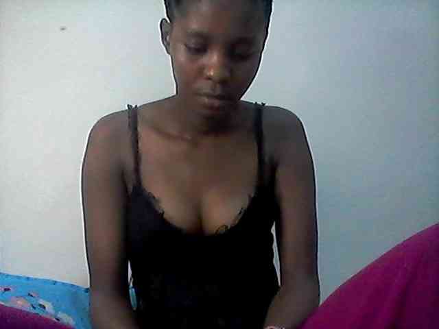 Model: Ebonysly