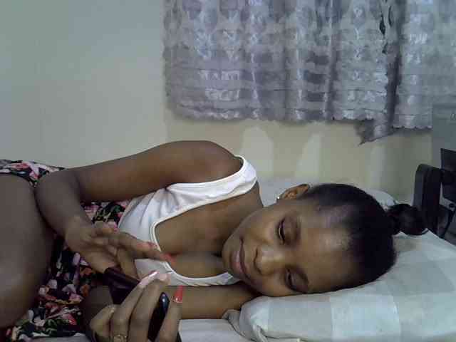 Ebonysly webcam