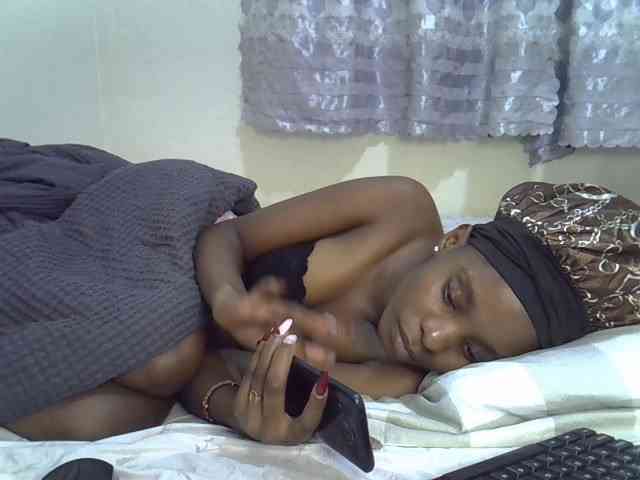 Ebonysly webcam