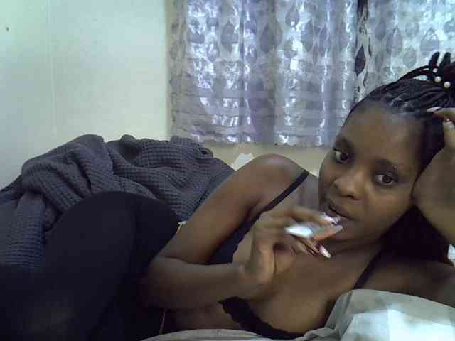 Ebonysly webcam
