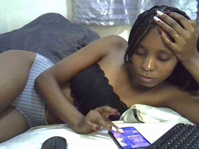 Ebonysly webcam
