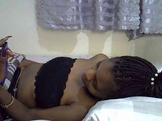 Ebonysly - Girl 